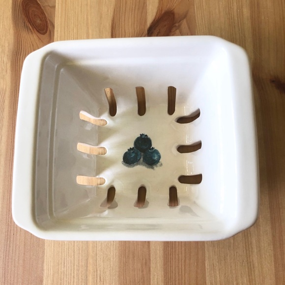 Rae Dunn Sweet Fruit Basket - Picture 2 of 3